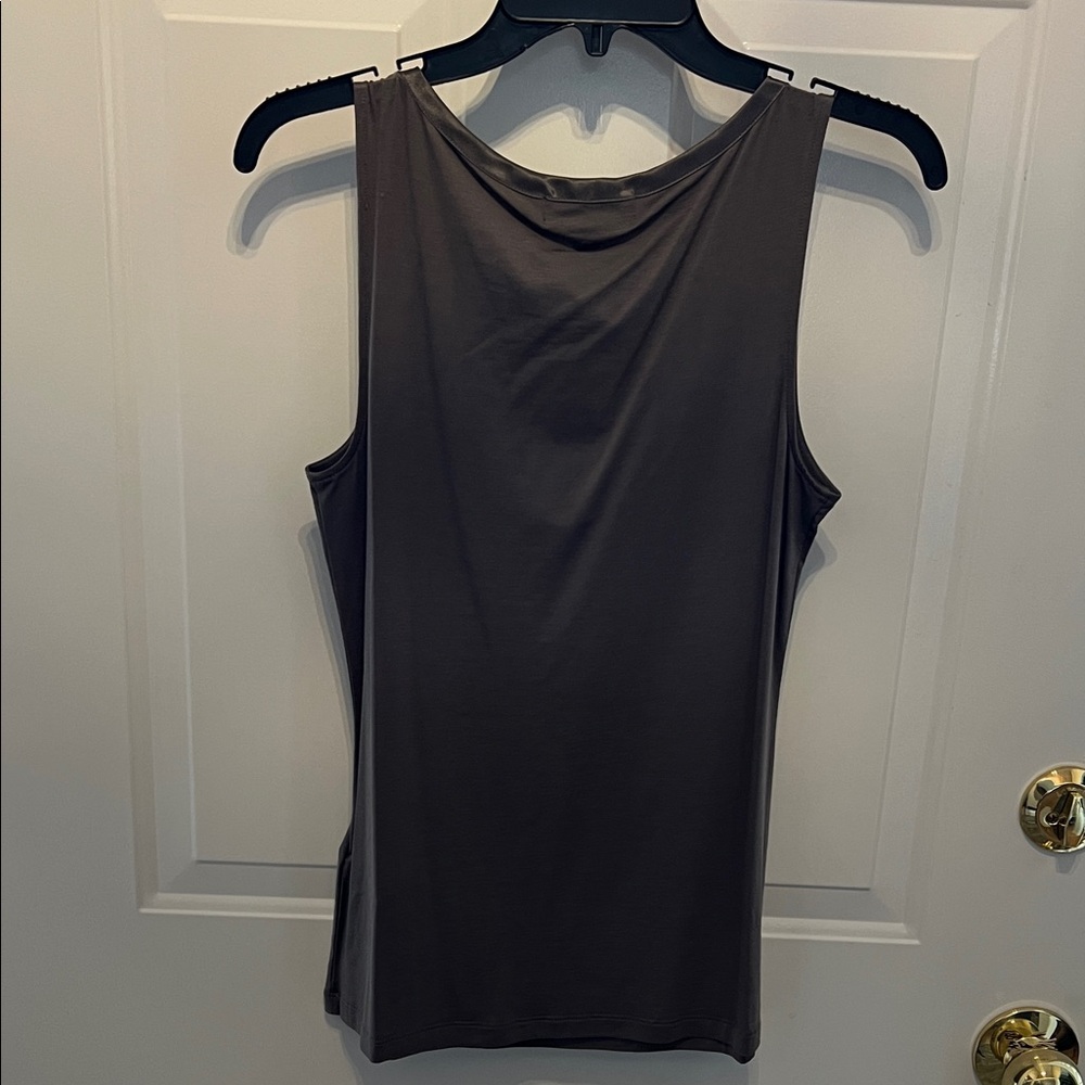 Banana Republic Charcoal Tank Top - Picture 4 of 4